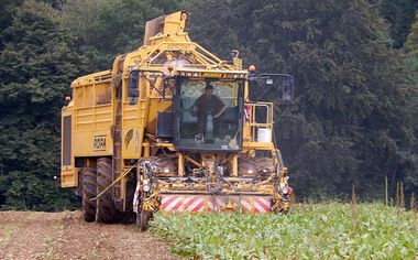 Landwirtschaftliche Maschinengemeinschaft der Zuckerrübenanbauer (LMZ)